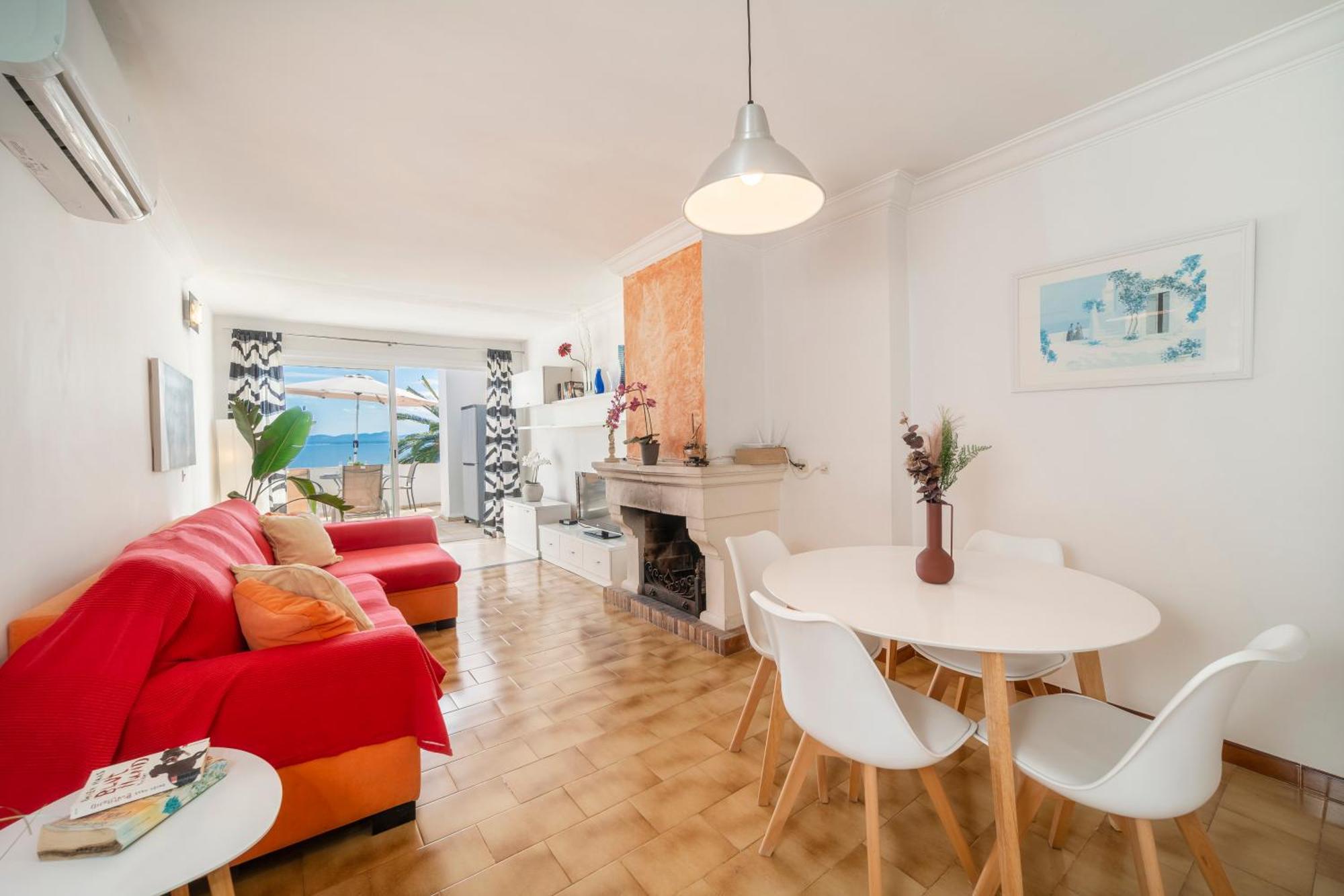 Apartment New Vida Sana With Seaviews And Garden By Bebreeze