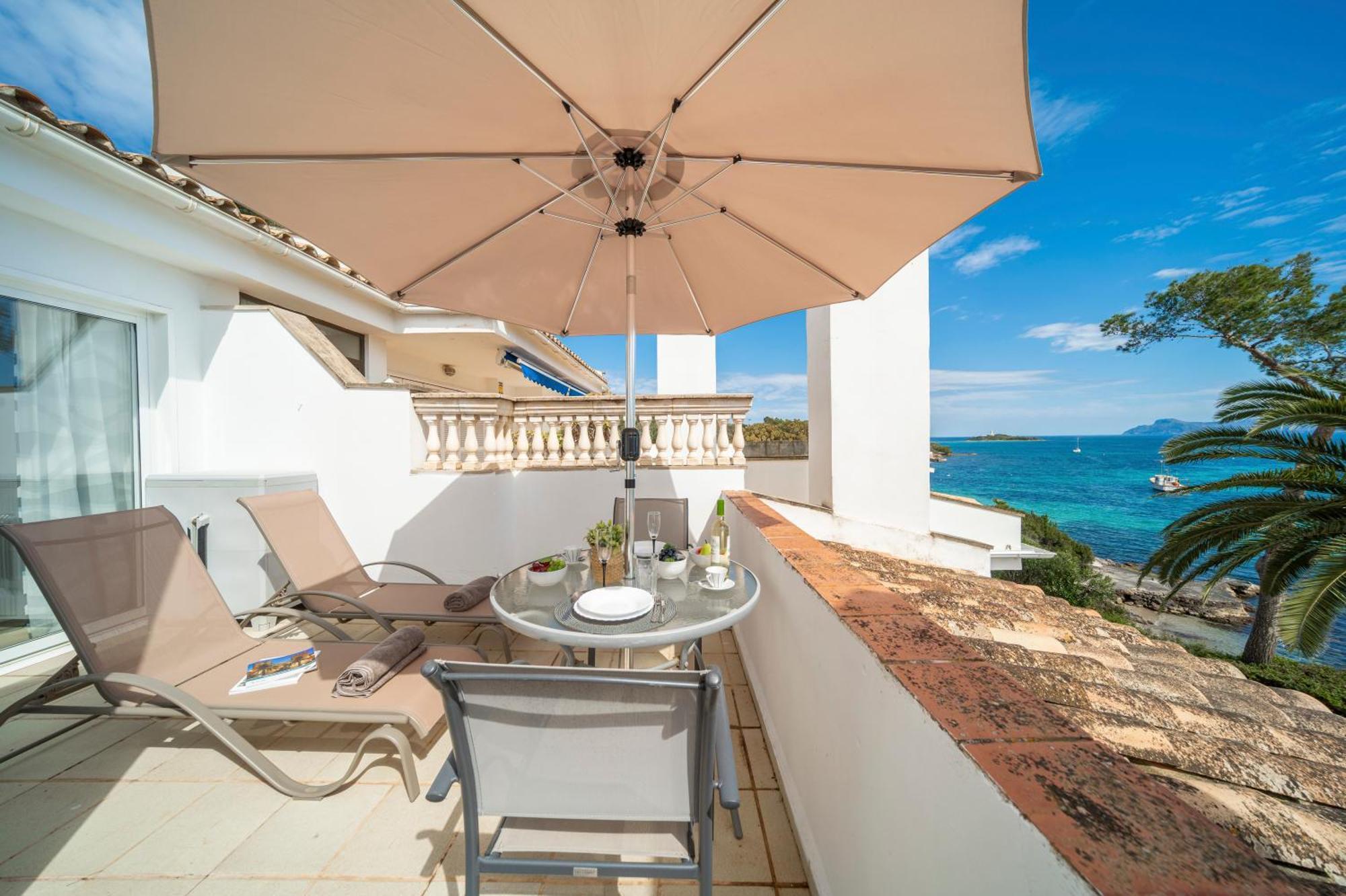 New Vida Sana With Seaviews And Garden By Bebreeze